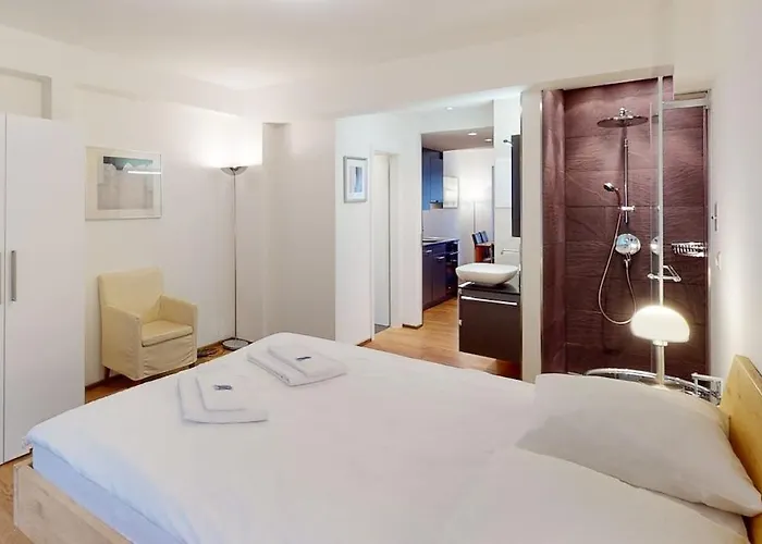 Charming 1bd Flat In The Old Town - Uz 16 *